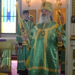 Божественная литургия в день празднования обретения мощей преподобного Амвросия Оптинского в Благовещенском кафедральном соборе