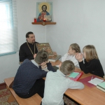 Благочинный Павлодарского церковного округа совершил Литургию в Пантелеимоновском молитвенном доме села Башмачное
