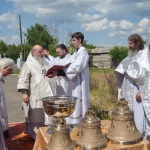 Для звонницы Трехсвятительского храма села Теренколь изготовлены и освящены новые колокола