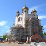 Строящийся Михаило-Архангельскогоий храм города Павлодара посетили первые руководители области и города