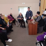 Руководитель Молодежного отдела Павлодарской епархии посетил павлодарский Дом престарелых и инвалидов