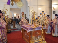 В Неделю 2-ю Великого поста епископ Варнава совершил Божественную литургию в Благовещенском кафедральном соборе Павлодара